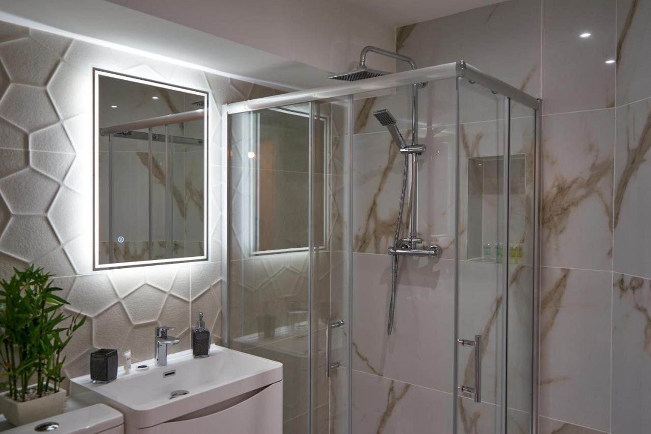 Luxury City Escape Apartments London Kültér fotó